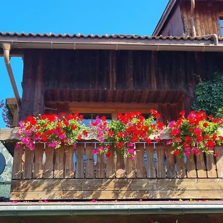 Haus Huettlinger Apartman *